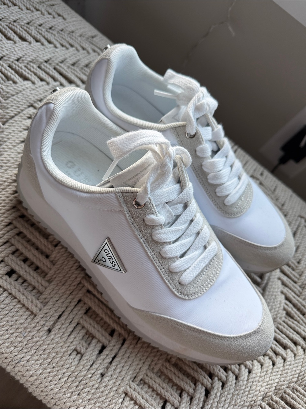 GUESS White and Light Gray Low-Top Men's Sneakers